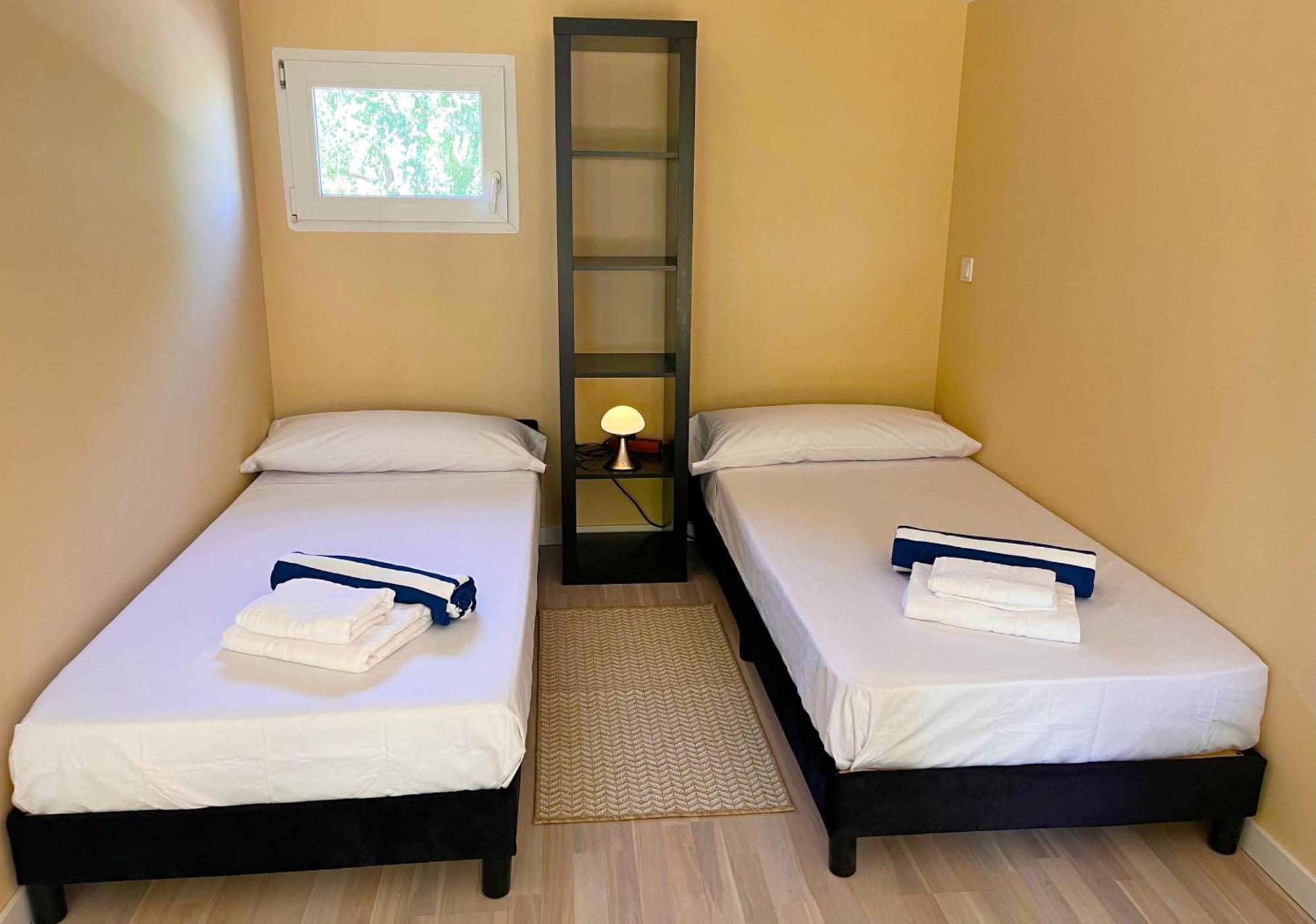 Fee4Me Cabin With Pool And Garden San Martín de la Vega Εξωτερικό φωτογραφία